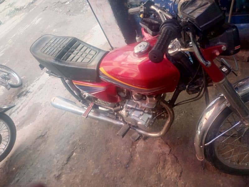 Honda 125 10/9 All ok 5