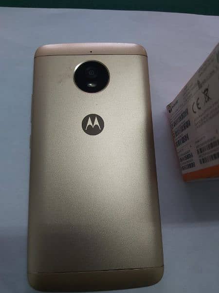 Moto E4+ 3