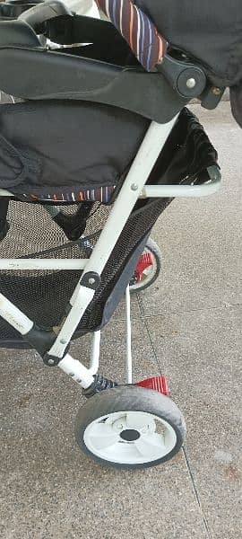 Baby stroller / Pram / Sky baby / carry cot / Tinnies / Baby car seat 4