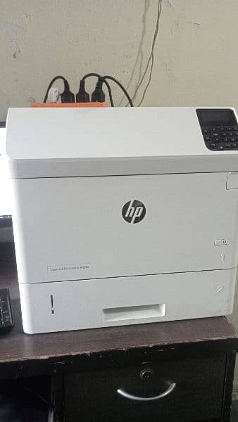 Printer HP laserjet 604 0