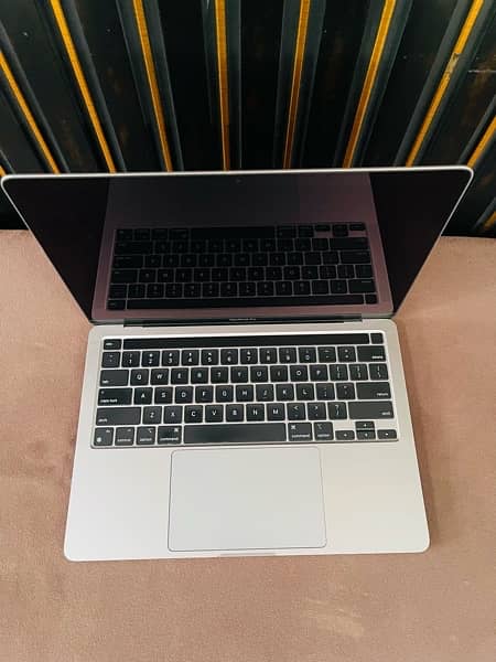 Macbook Pro 2020 M1 Chip 13”inch 16Gb Ram 512Gb Ssd 2