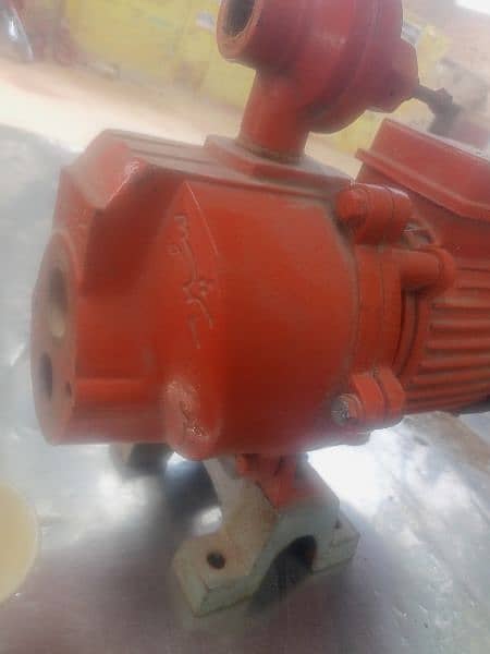 water pump for sale like a new only 2 days use pure copper 4