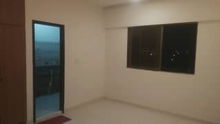 Apartment For Rent 3 Bed DD 5th Floor With Lift Bukhari Commercial