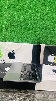 Macbook Pro 2020 M1 Chip 13”inch  16Gb Ram  256Gb Ssd 0