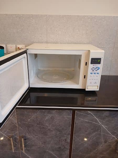 microwave 1