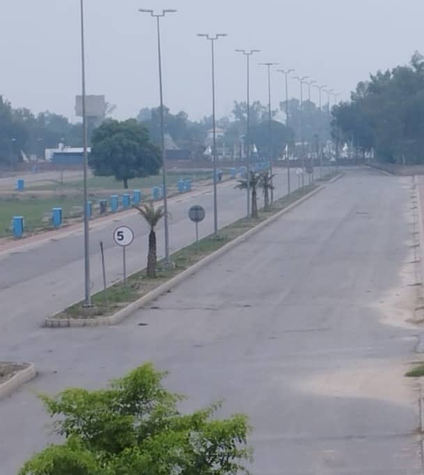 5 Marla Commercial Plot Ideally Located In Golf View Residencia Phase 2, Bahria Town Lahore. 5