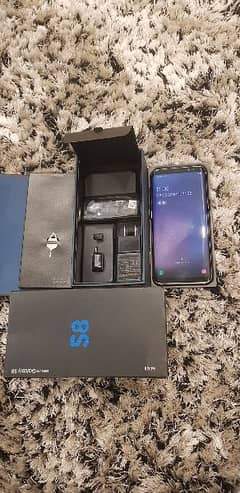 Samsung Galaxy S8 Silver Colour Compelet Box all accessories. 0