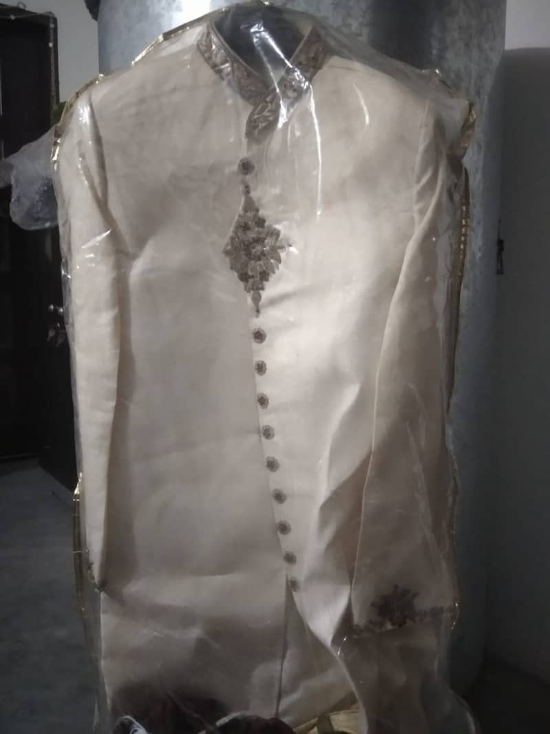 Complete Sherwani with suit 10/10 4