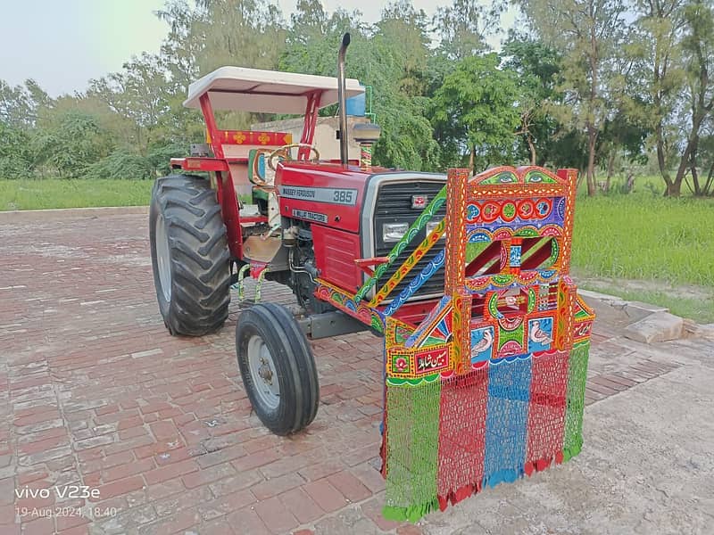 tractor Massey Ferguson tractor 385 model 2016 10