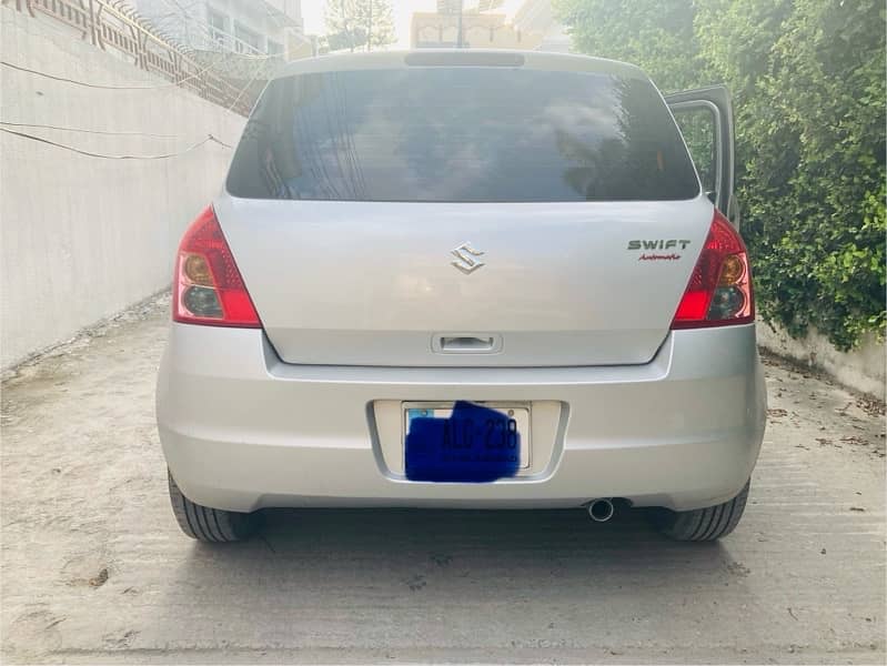 Suzuki Swift DLX Automatic 2018(2019 Registered) 1