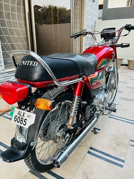 united 70cc 3