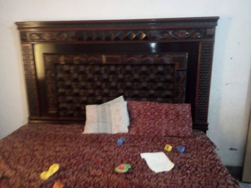 wooden bedset for sale in multan. 1