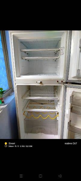 Dawlance refrigerator 4