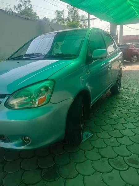 Toyota Platz 2004 3