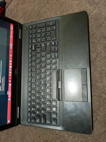 Dell Precision 3510 (Touch Display) 4