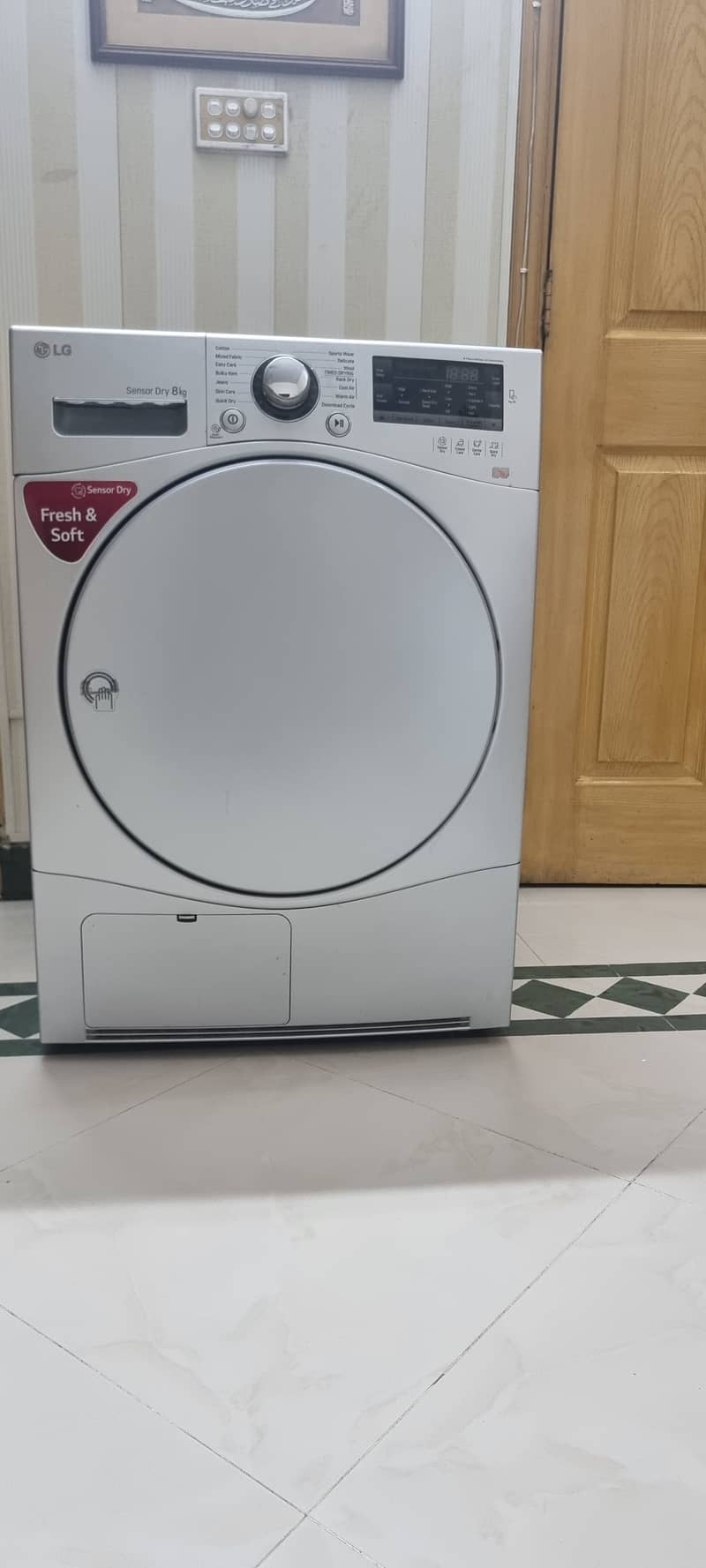 Immaculate condition very rarely used LG dryer 1