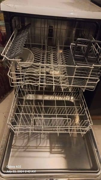 dish washer 10