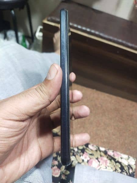 vivo y33s mobile urgent  sale 7