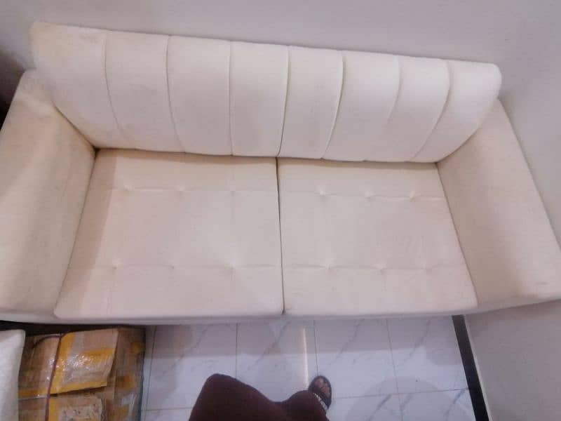 3 seater sofa off white colour 0