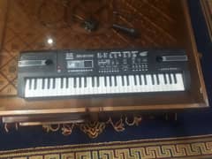 Electric rechargeable keyboard piano