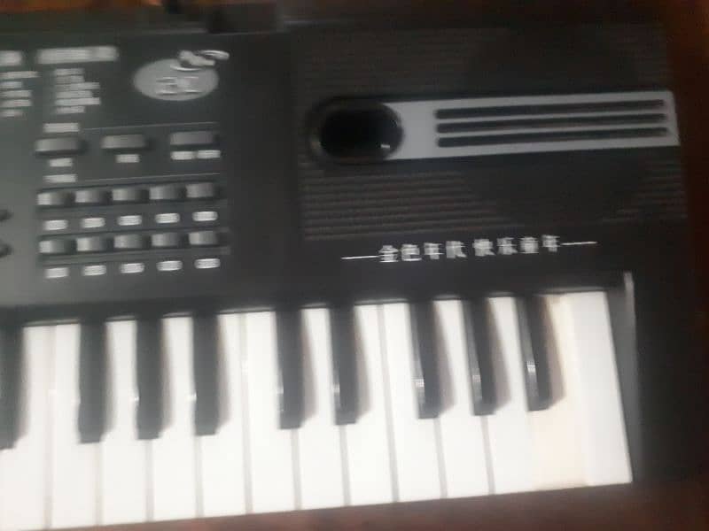 Electric rechargeable keyboard piano 7