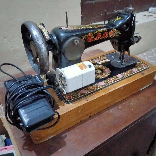 GFC sewing machine with motor 2