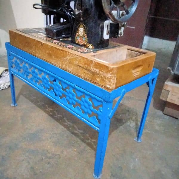 GFC sewing machine with motor 4