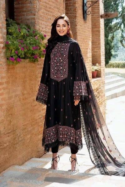 lawn collection 2024 All over Pakistan free delivery ( cod ) 4