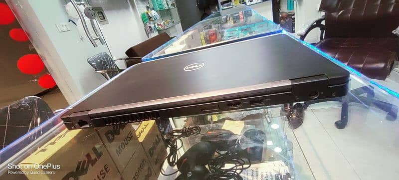 Dell latitude 5480 core i5 7th generation Ram 8gb SSD 256 GB 2