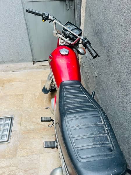 honda CG 125 red 2012 model 3