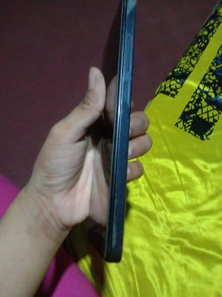 Infinix hot 30 8+8 128 3