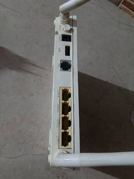 Huawei HG8546M 4