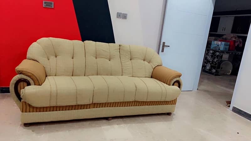 7 seater sofa set mint condition 5