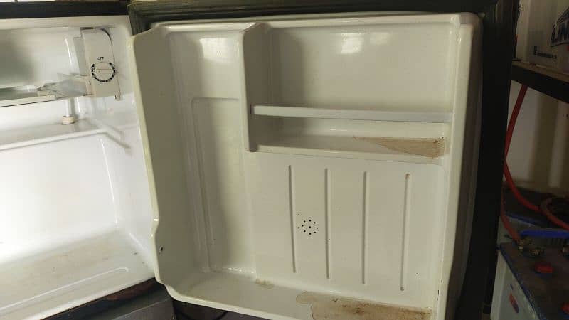 Orient Mini fridge 2