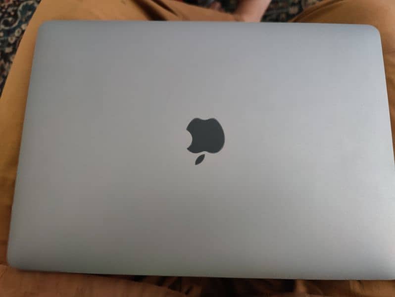 apple MacBook pro m1 8/512gb 10/9.5 condition 5