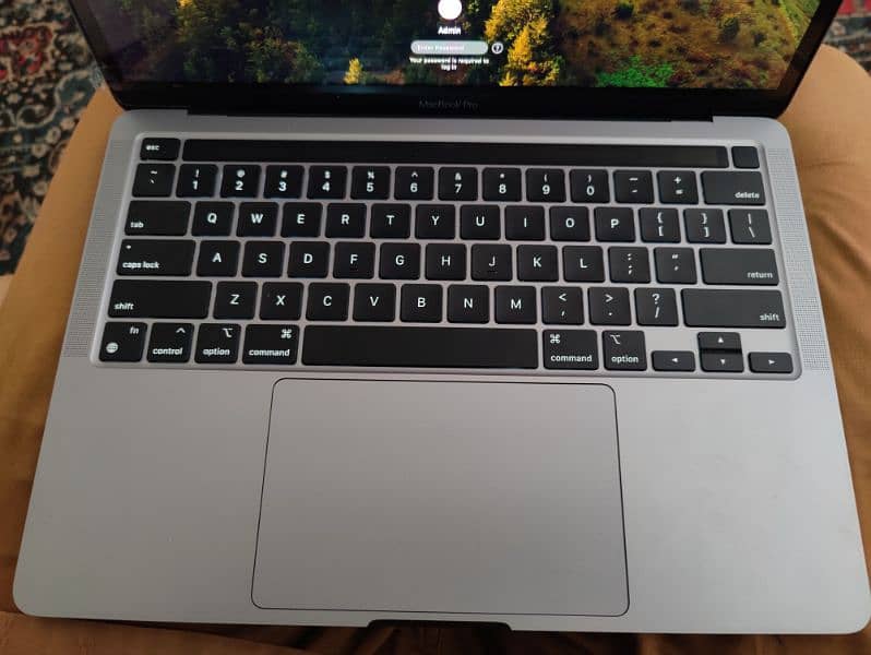 apple MacBook pro m1 8/512gb 10/9.5 condition 7