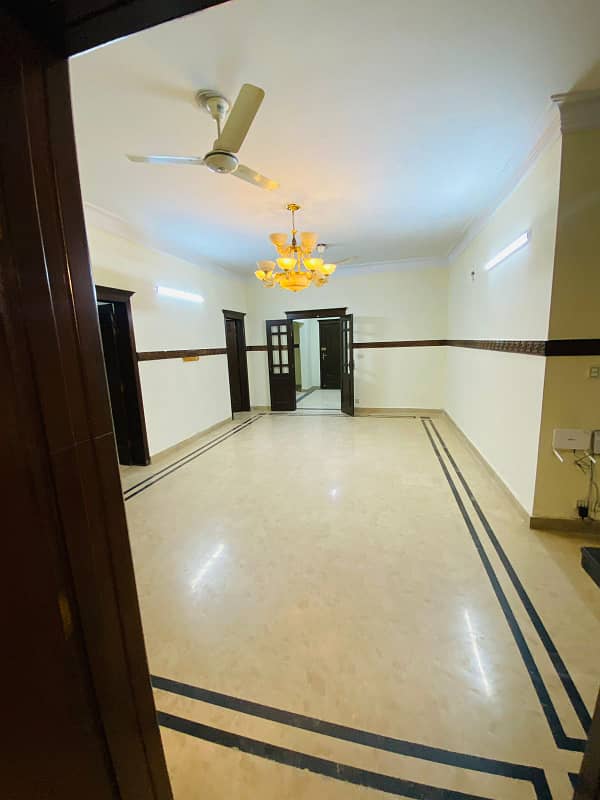 3 bedroom unfurnished apartment available for Rent in F-11 3