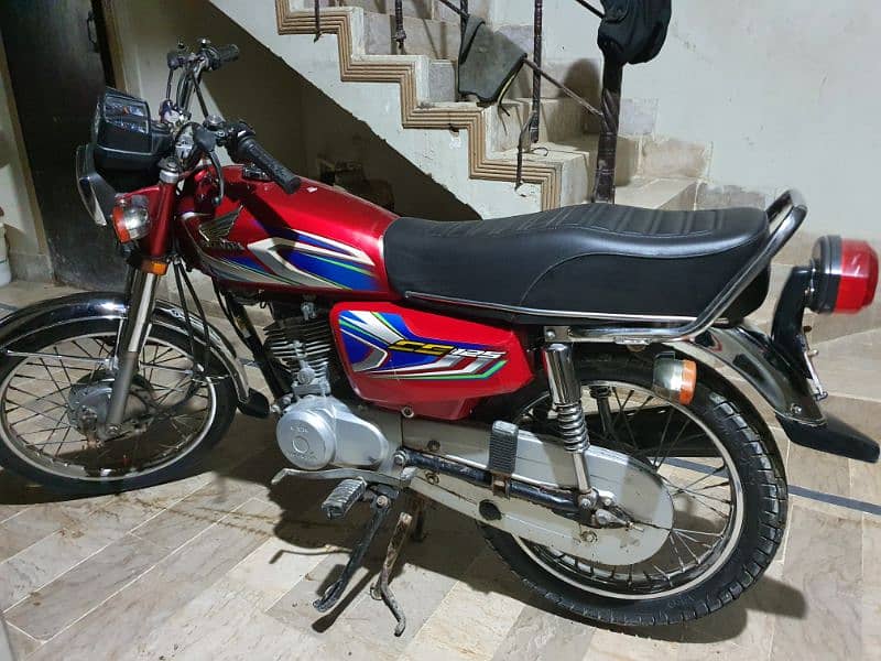 Honda CG 125 2022 Karachi Number 4