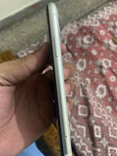 Iphone 11 Icloud lock 64gb read add then contact 5