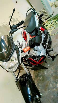 Honda CB125 F May 2024 (27 Latest Serial) 0