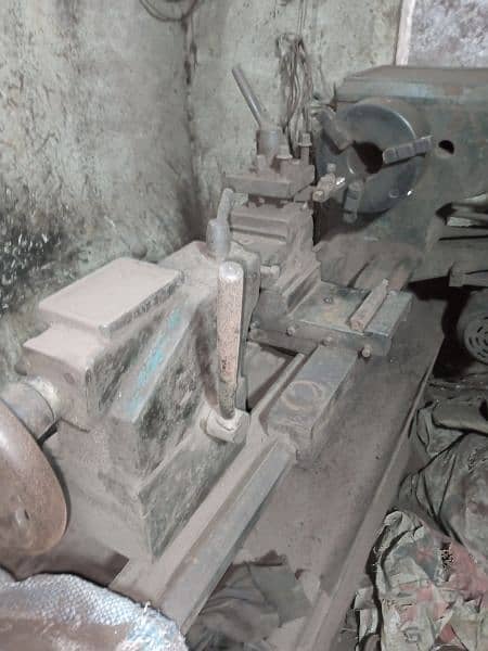 kharad / lathe machine 0