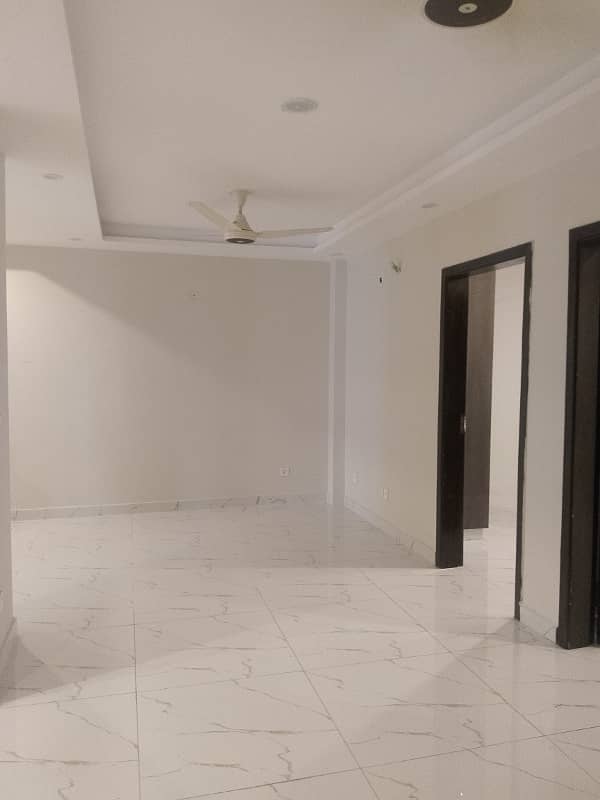 Luxury brand new 3bedroom attached washroom dd tv katichen beautifull unfurnished appartment available for rent more details please contact me 6