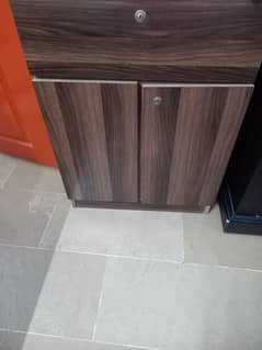 Lassni office cabinet for sale 0