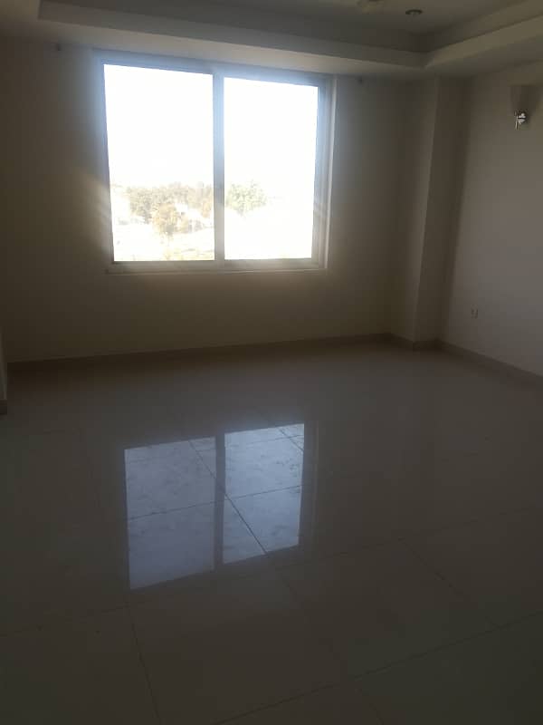 Luxury 2 bedroom unfinished appartment available for sale more details please contact me 10