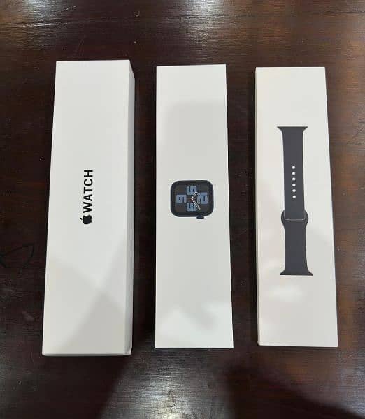 Apple Watch SE (2ND gen) 44 mm 0