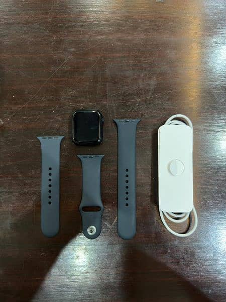 Apple Watch SE (2ND gen) 44 mm 2