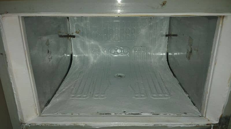 fridge for sale price 18000 2