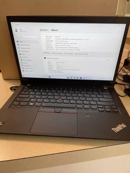 Lenovo ThinkPad T495 

AMD Ryzen 5 Pro  ( 3500U )  2.10Ghz 1