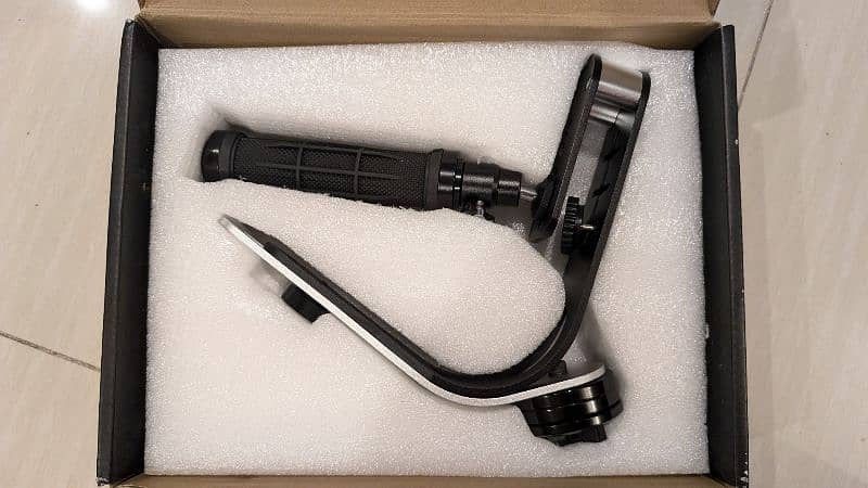 Debo UF-007 Handheld Video Stabilizer 0