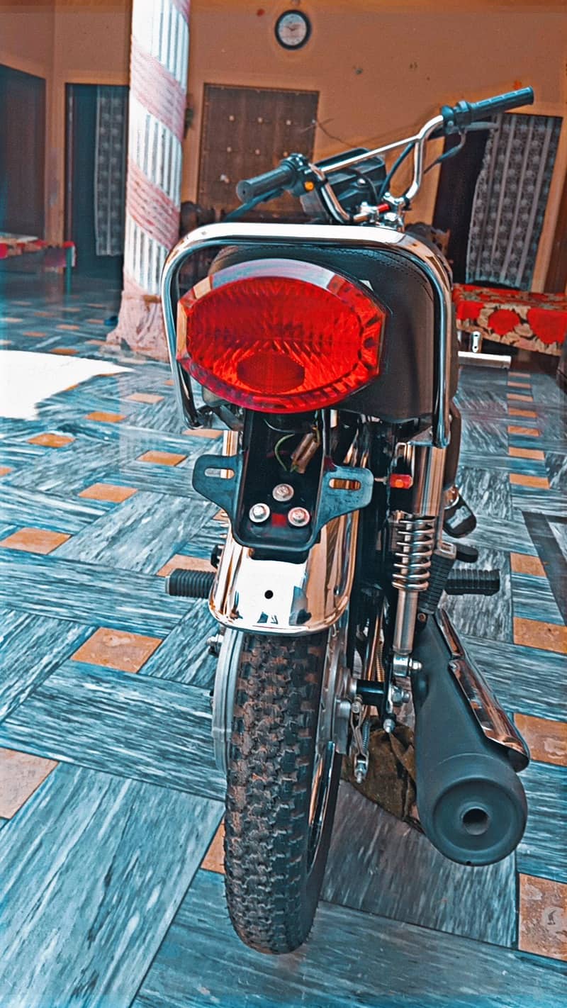 Honda CG 125 2023 4